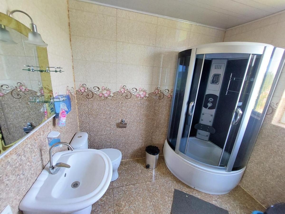 Apartment Beso Kutaisi Eksteriør billede